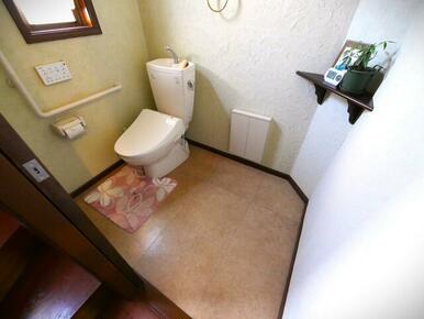 １階トイレは車椅子に対応できるスペースを確保しています！