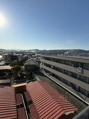 居室の側面からの眺め