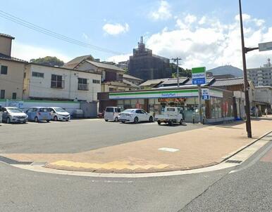 ファミリーマート八幡三条店