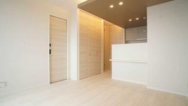 ＬＤＫには対面キッチンがございます