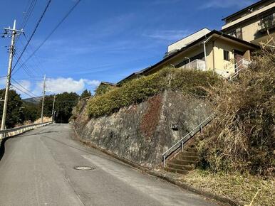 天気のいい日はお散歩も健康にいいですよ♪パークゴルフ場まで徒歩１０分♪