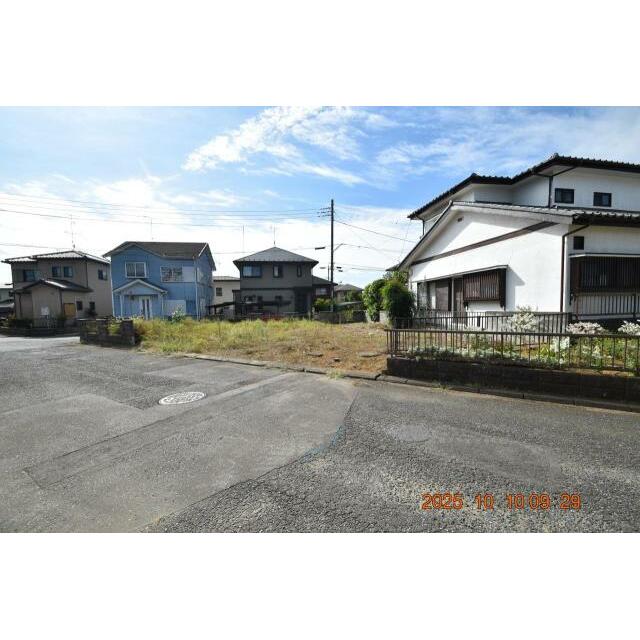 北東側道路から