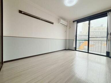 別部屋・反転タイプ参考写真となります