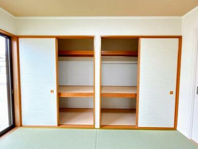「和室」押入れがあります。