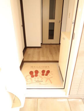 明るい玄関ホールです！
