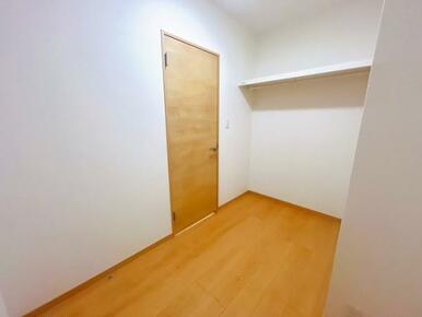 サービスルーム