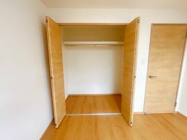 洋室4クローゼット