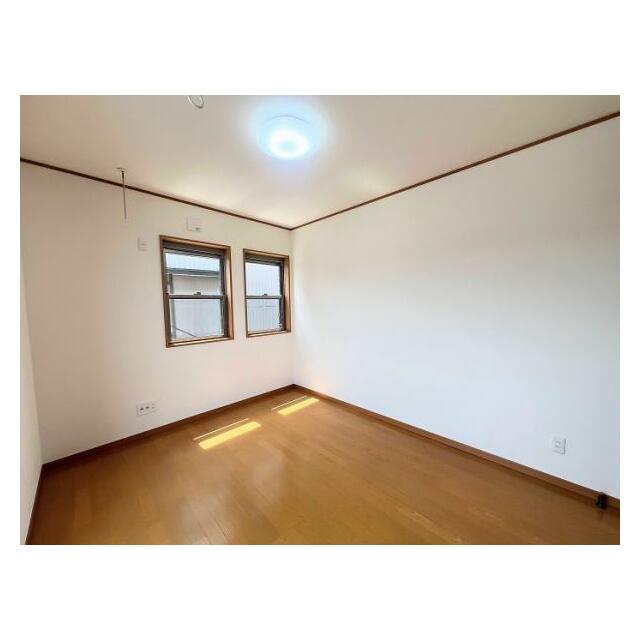 2階洋室約6.5帖別角度から