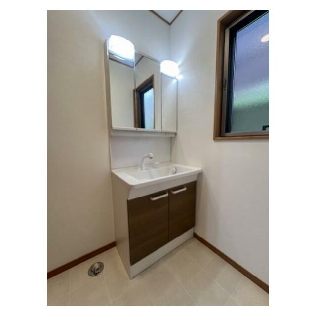 洗面台新品交換済み