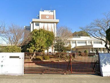 春日部市立牛島小学校