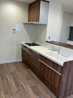 ３口コンロ、食洗器