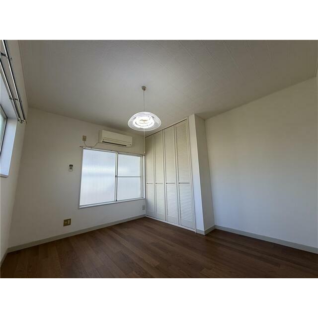 洋室：角部屋、２面採光