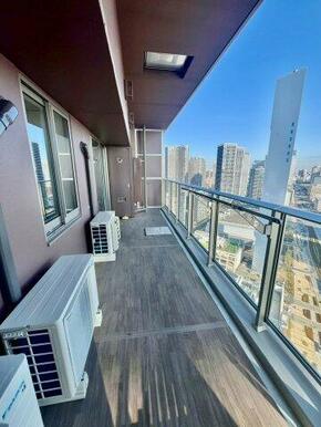 陽当たり良好なバルコニー