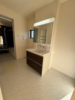 お気に入りの洗顔＆歯磨きアイテムで毎日を楽しく清潔に（2号棟）