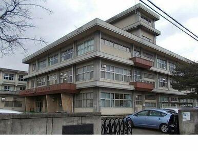 福島市立瀬上小学校まで750m