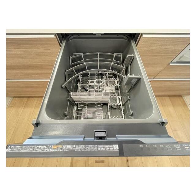 忙しい朝や冬の寒い日の洗い物はお任せ！毎日の家事を軽減できる食器洗浄機付きです＾＾