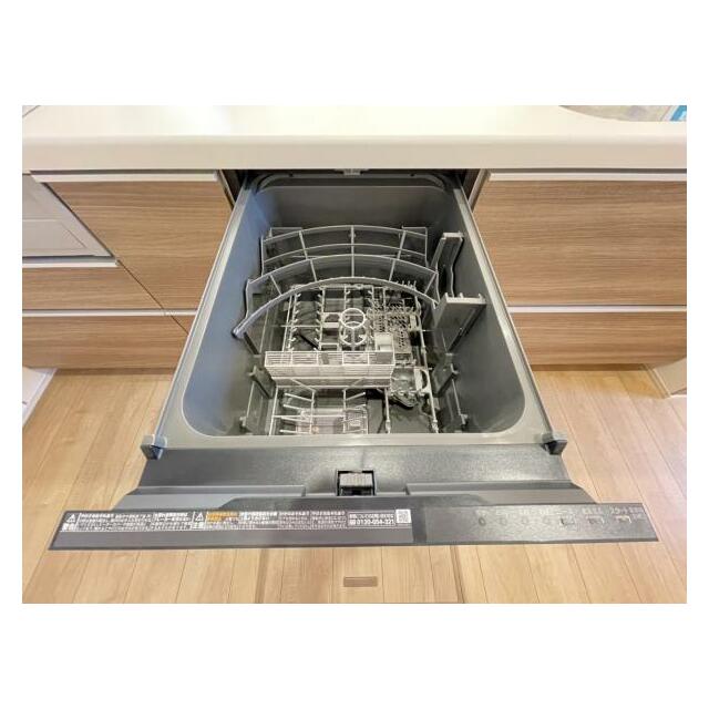 忙しい朝や冬の寒い日の洗い物はお任せ！毎日の家事を軽減できる食器洗浄機付きです＾＾