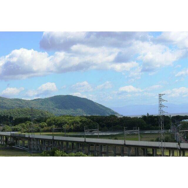 JR湖西線からの緑の山々