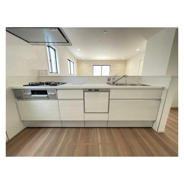 空間を隔てないカウンターキッチンはリビングにいる家族と会話がしやすい仕様＾＾