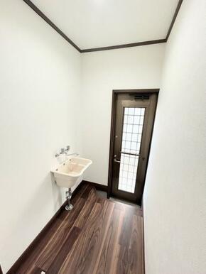 1階納戸　約1.5帖