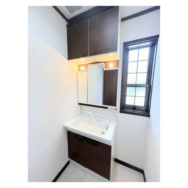 収納豊富な洗面台