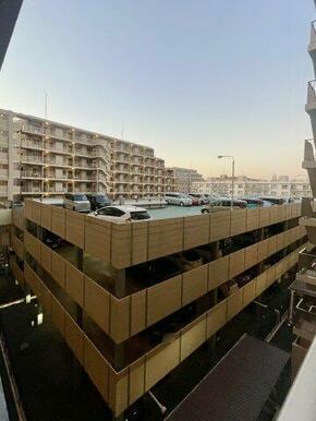 自走式駐車場３４４台（月額５００~７０００円）