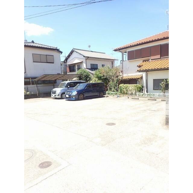 敷地内駐車場空き有（お部屋とは別契約になります）※貸主：インボイス登録未確認