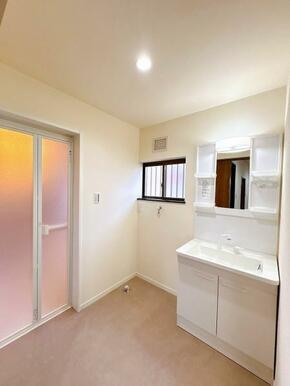 「脱衣所」洗面化粧台、新品交換済み