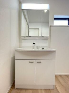 水が流れやすく汚れがたまりにくい設計でお手入れもらくらくです！