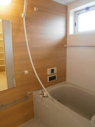 Ｅ203　換気暖房乾燥機･ＴＶ付き浴室