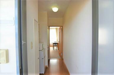 快適な暮らしをスタートする、心地よい玄関。