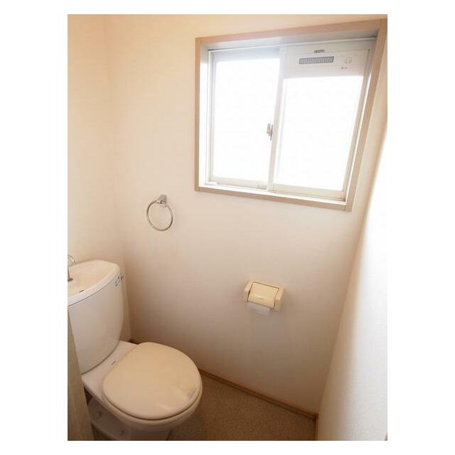 トイレに窓あり