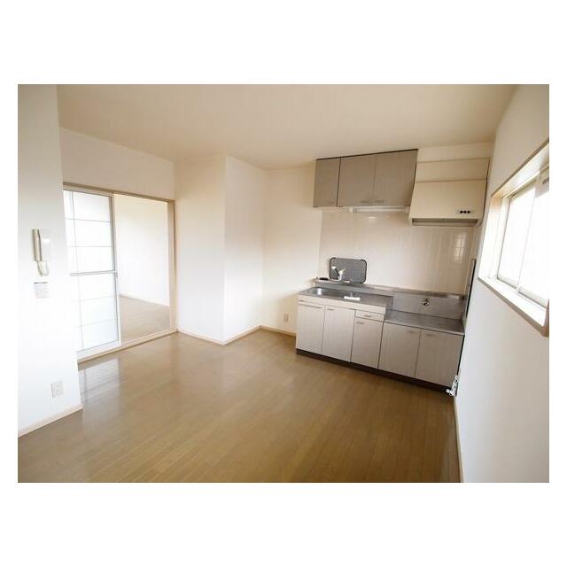 8.5帖の広々キッチン