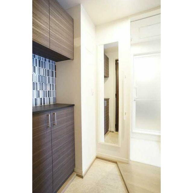 玄関はシューズボックスがございます