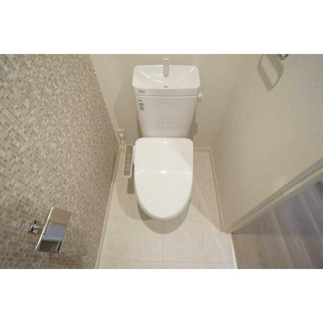 トイレは温水洗浄便座でございます