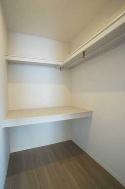 ウォークインクロゼットがございます