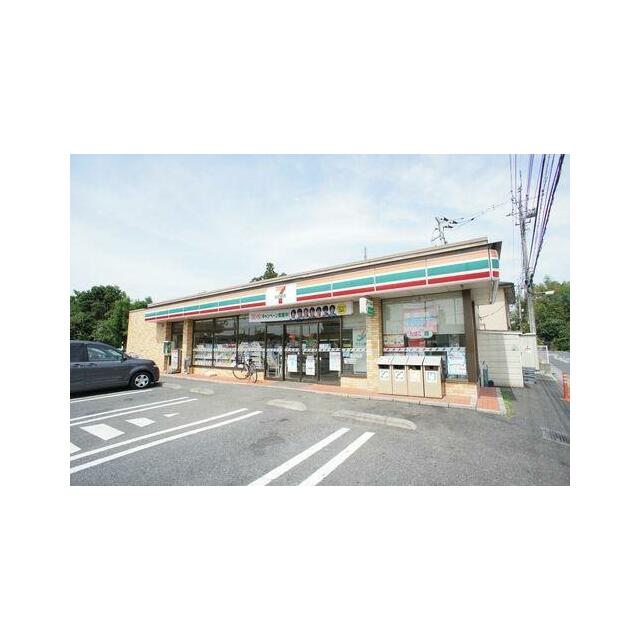 ３５０ｍ（徒歩５分）のセブンイレブンです。