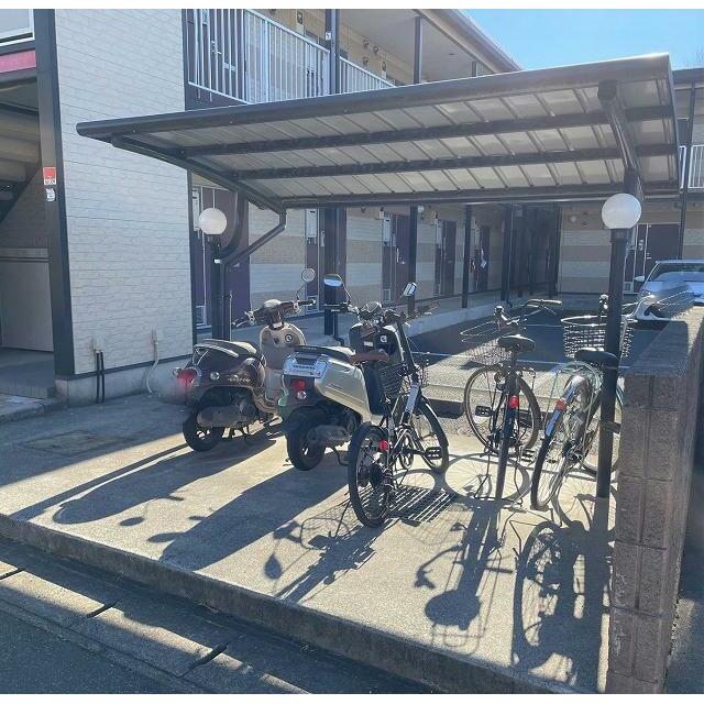屋根付き駐輪場