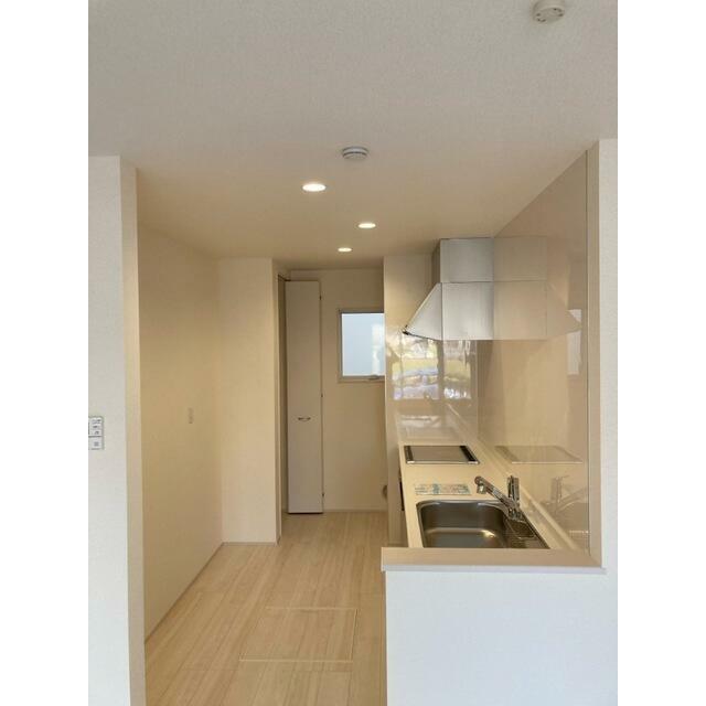 トントンと野菜を刻む音が聞こえてきたり、いい香りが漂ってきそう（1号棟）