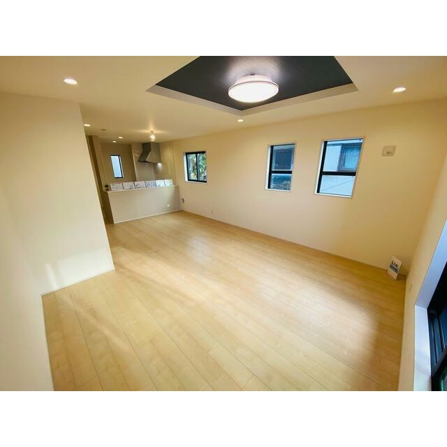 笑顔が溢れる、心和むリビング（1号棟）