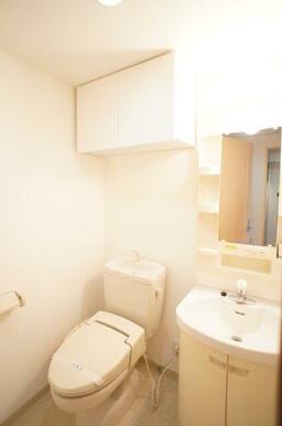◆洗面所◆　※写真は３０３号室です