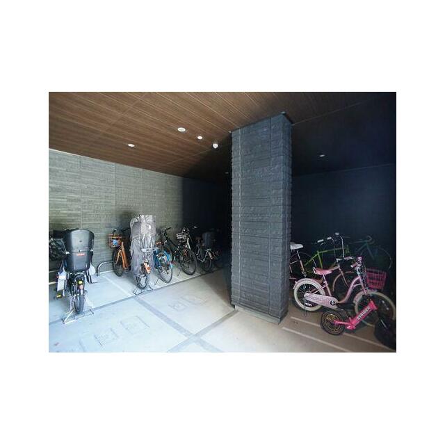 防犯カメラ・エレベーター付の積水ハウス施工の賃貸マンションです。