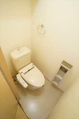 シャワートイレ