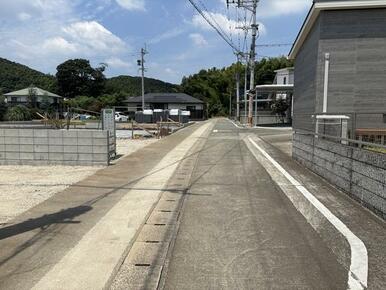 前面道路含む現地写真