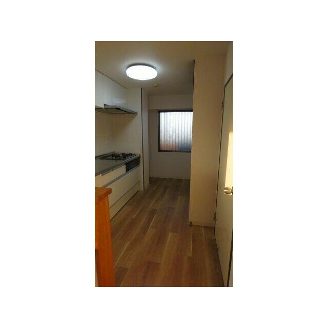 写真は全て退去者入居前の物です