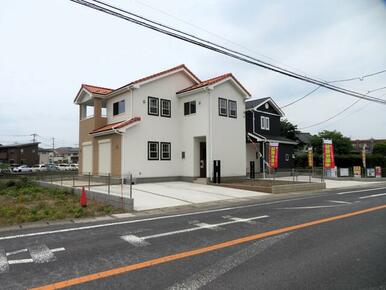 栃木駅まで徒歩圏内の好立地。新築４ＬＤＫ！。お問い合わせお待ちしております！