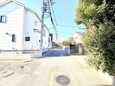 前面道路含む現地写真