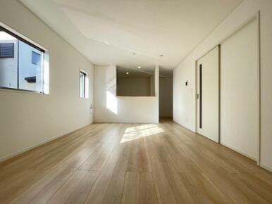 ゆとりある広さと明るさでホッとくつろげるスペースになっています！