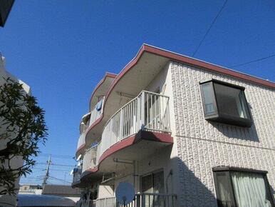 建物　バルコニー側