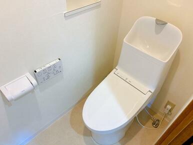 新品交換済みトイレ